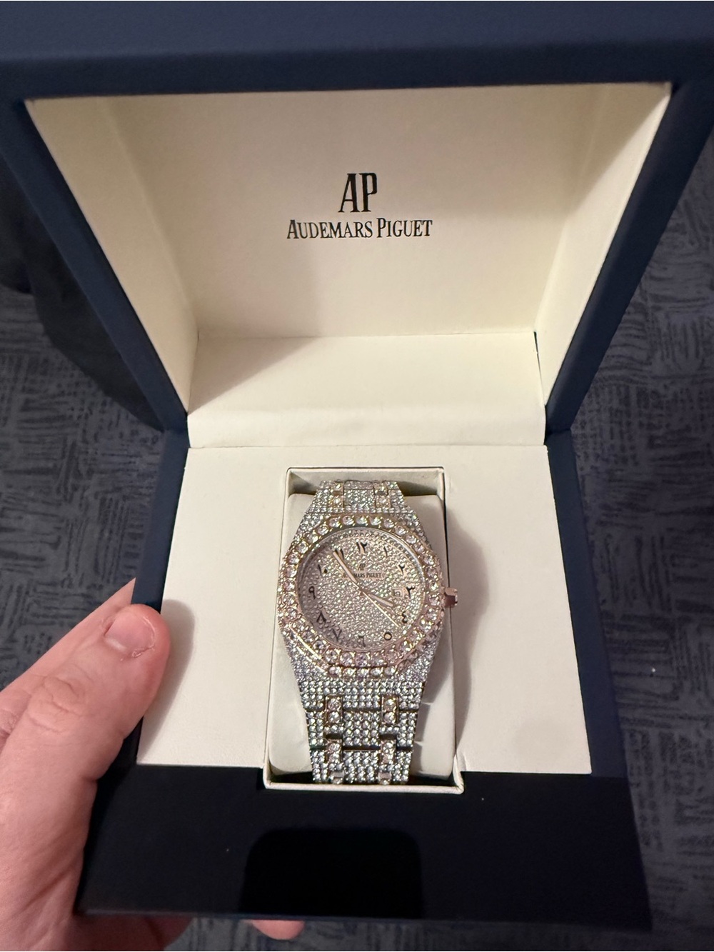 Moissanite watch with box